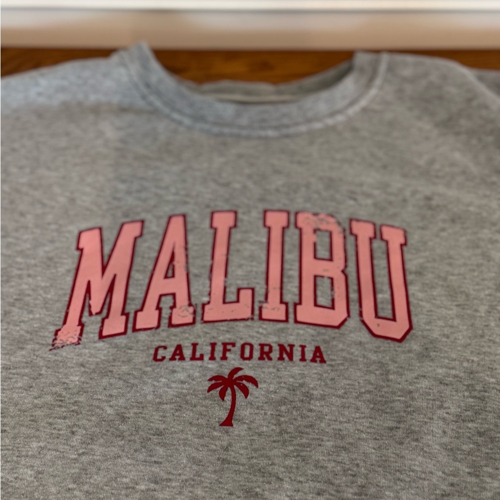 SHEIN BRAND, Gray Distressed Malibu California Sweatshirt, Women's Clothing-SM - Picture 3 of 10